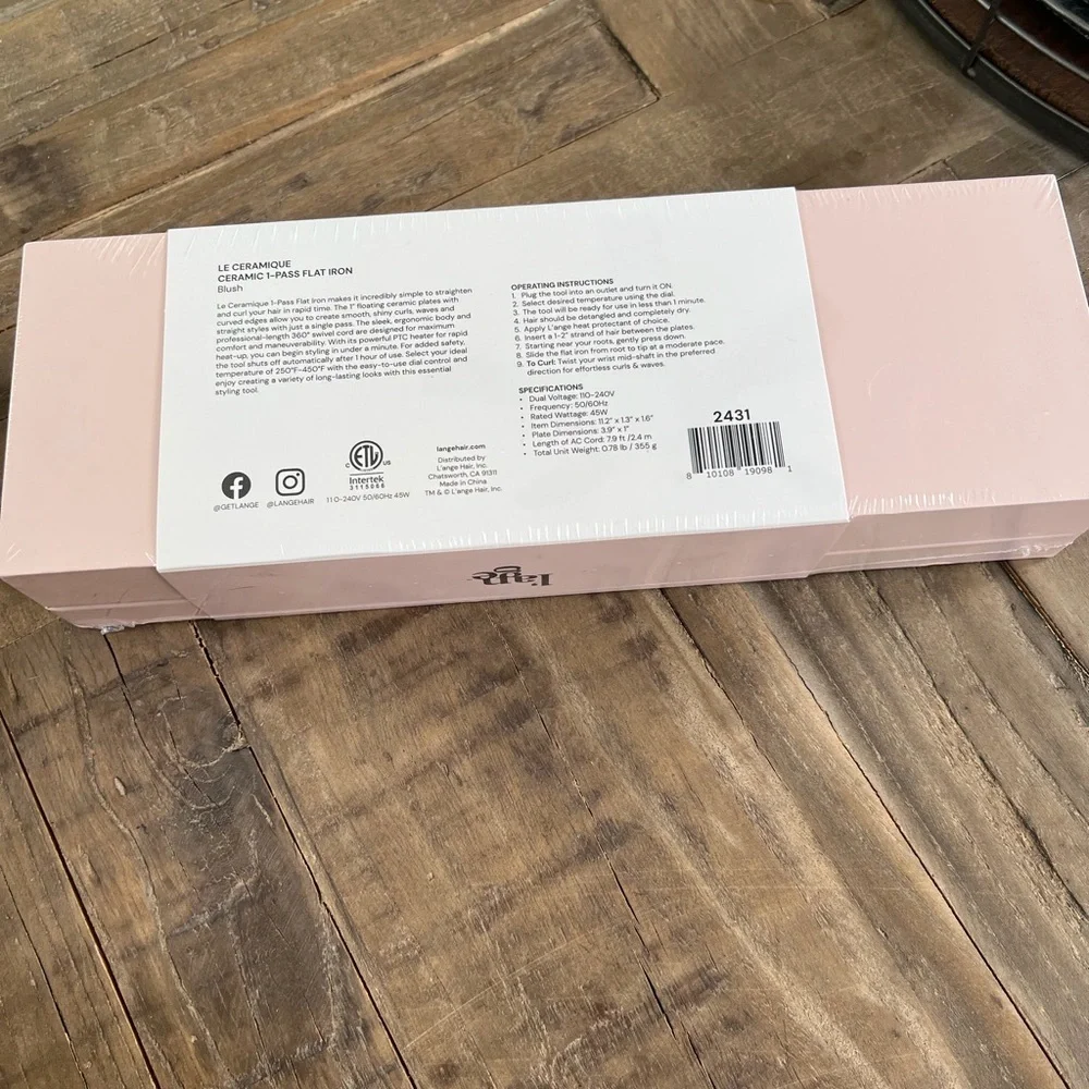 NIB L’ange Le Ceramique 1 pass flat iron